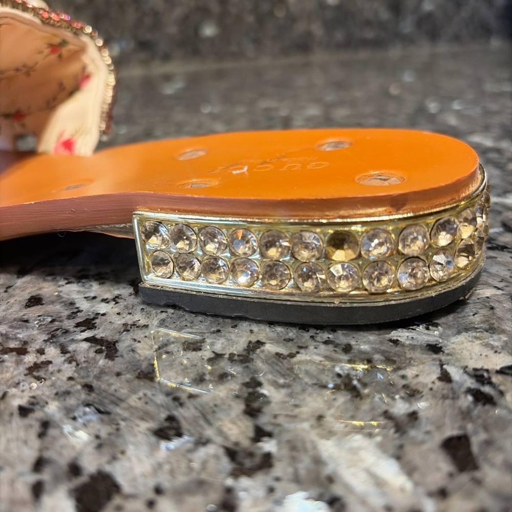 Gucci Lupe Pearl Crystal Slide Sandals Size 40 Bejeweled Pearls Stones - Picture 6 of 15